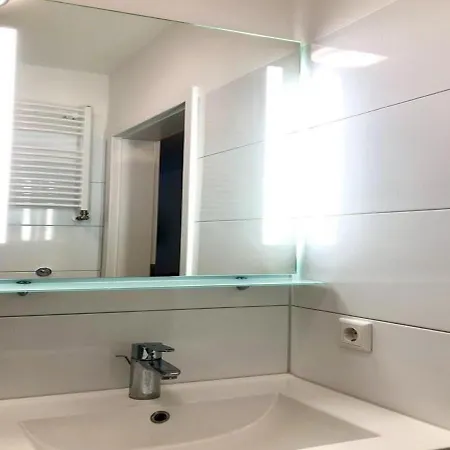 Elegant Apartment In Duesseldorf At The Centre Apartment Dusseldorf