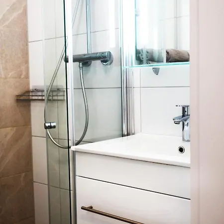 דירה Elegant Apartment In Duesseldorf At The Centre דיסלדורף